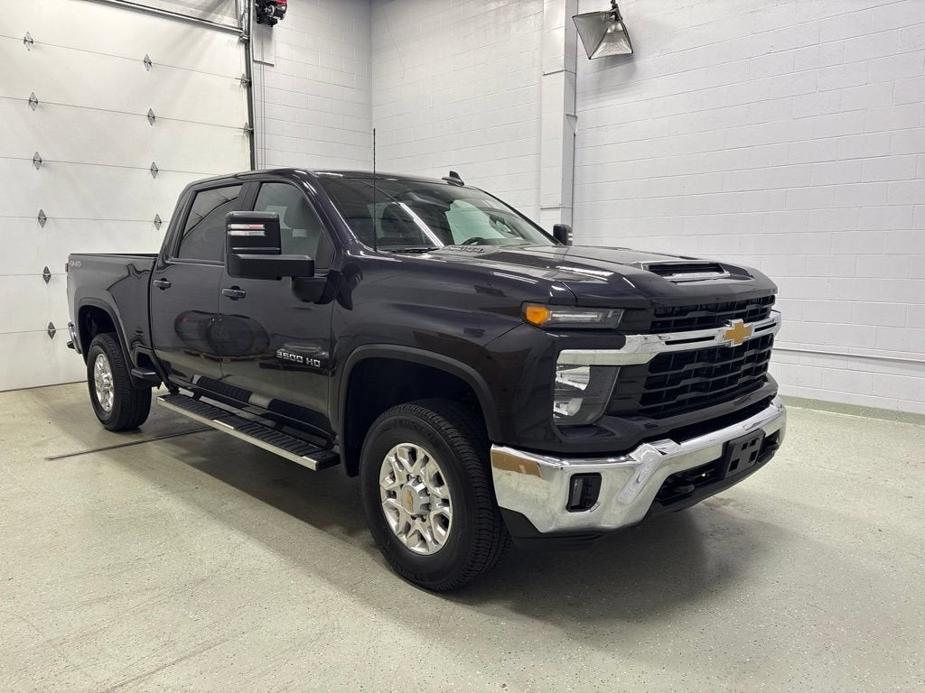 Used 2024 Chevrolet Silverado 3500HD LT with VIN 2GC4YTE75R1113204 for sale in Rogers, Minnesota