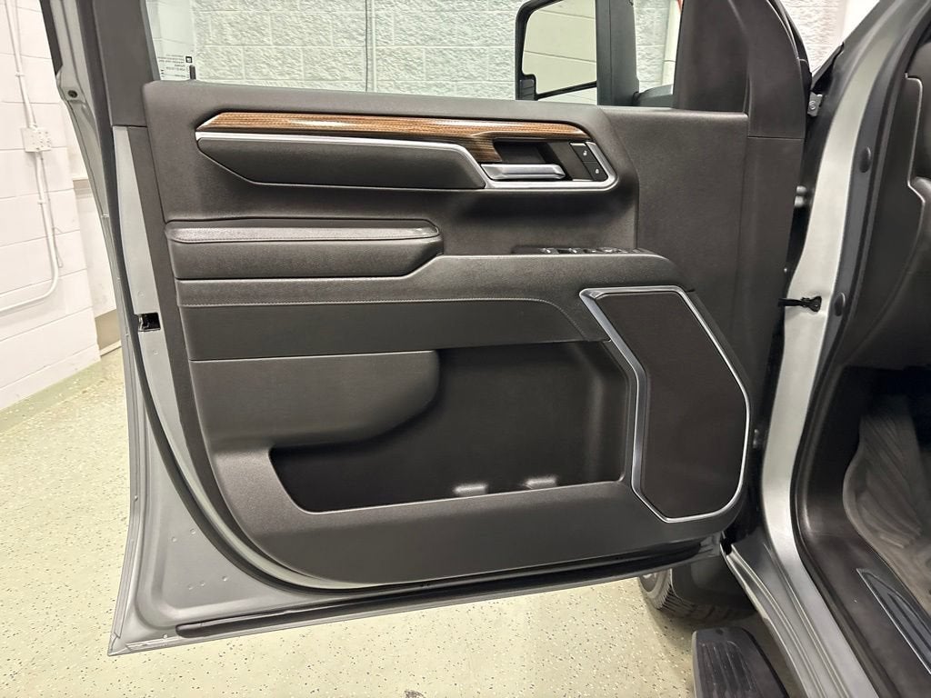 2024 Chevrolet Silverado 3500 HD LT