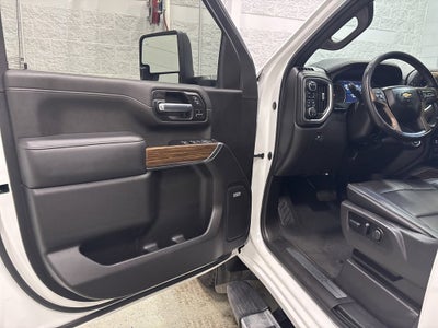 2022 Chevrolet Silverado 3500 HD High Country