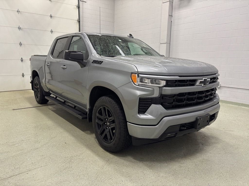 Used 2024 Chevrolet Silverado 1500 RST with VIN 2GCUDEED4R1174105 for sale in Rogers, Minnesota