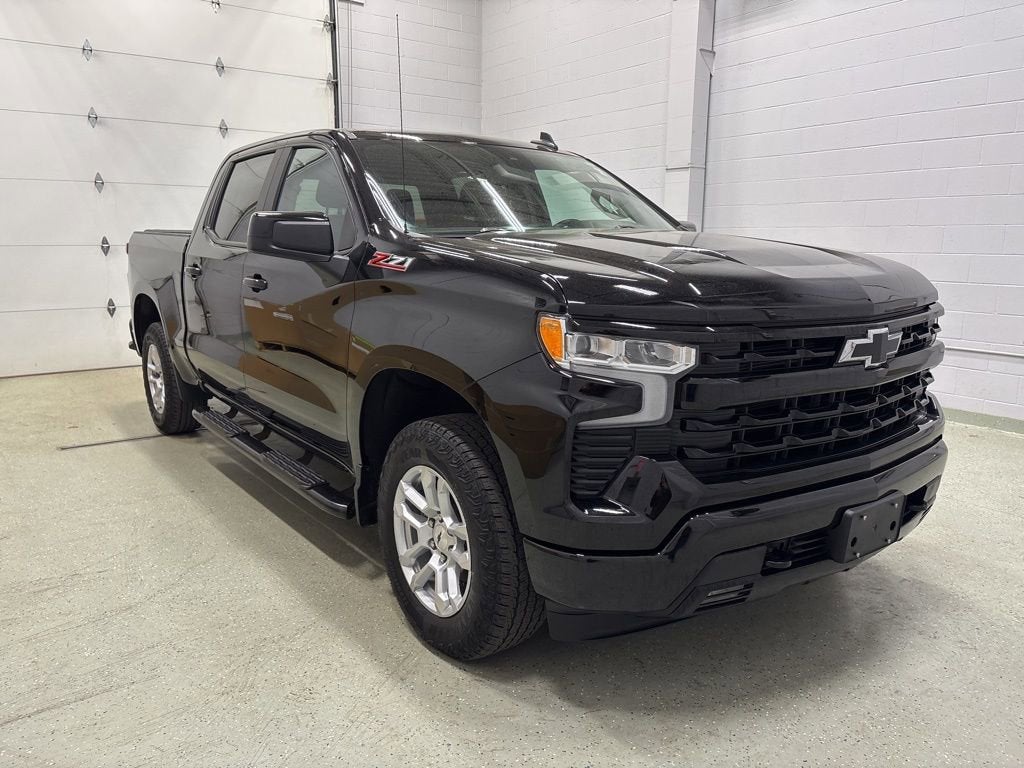 Used 2024 Chevrolet Silverado 1500 RST with VIN 2GCUDEED7R1179895 for sale in Rogers, Minnesota