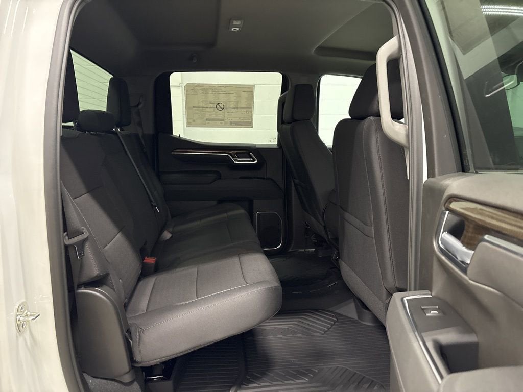 2026 Chevrolet Silverado 1500 LT Crew Cab Short Box 4WD