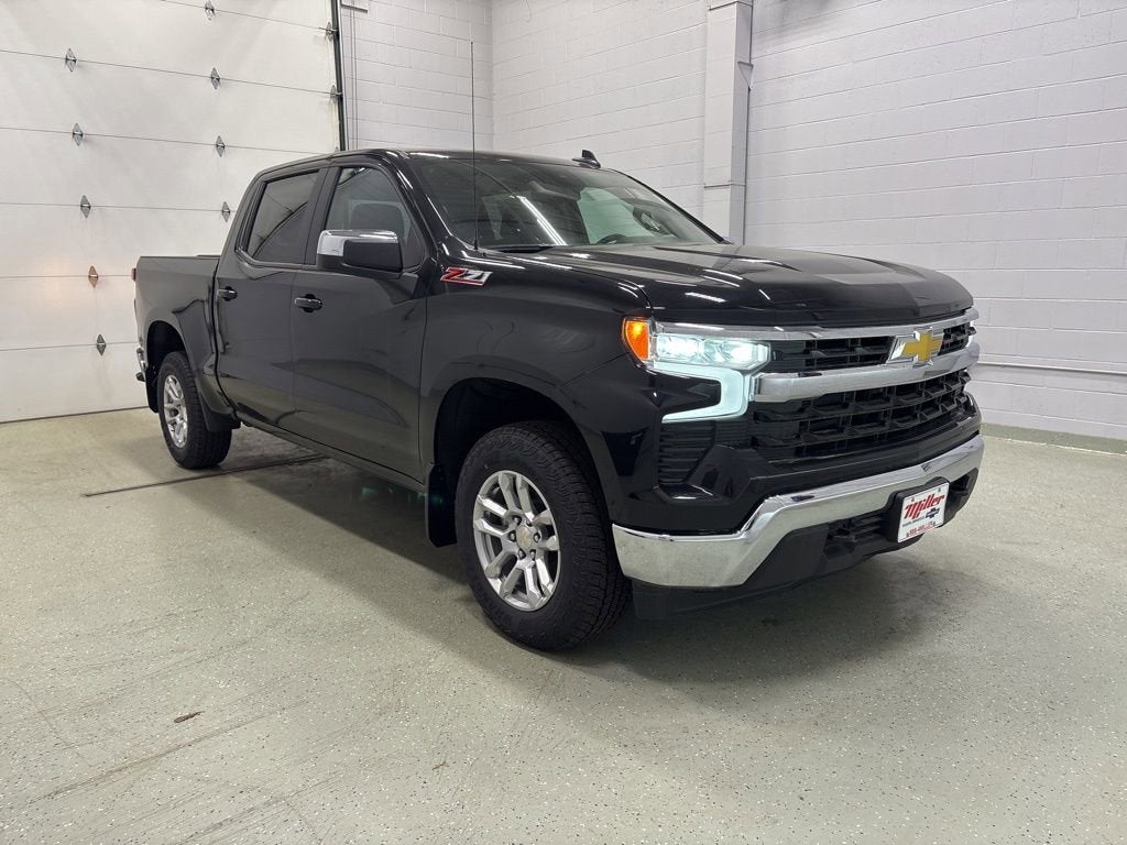 2026 Chevrolet Silverado 1500 LT Crew Cab Short Box 4WD