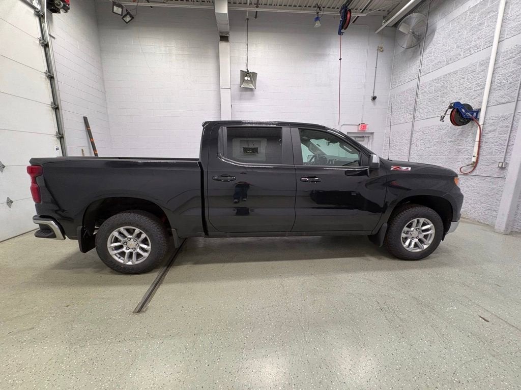 2026 Chevrolet Silverado 1500 LT Crew Cab Short Box 4WD