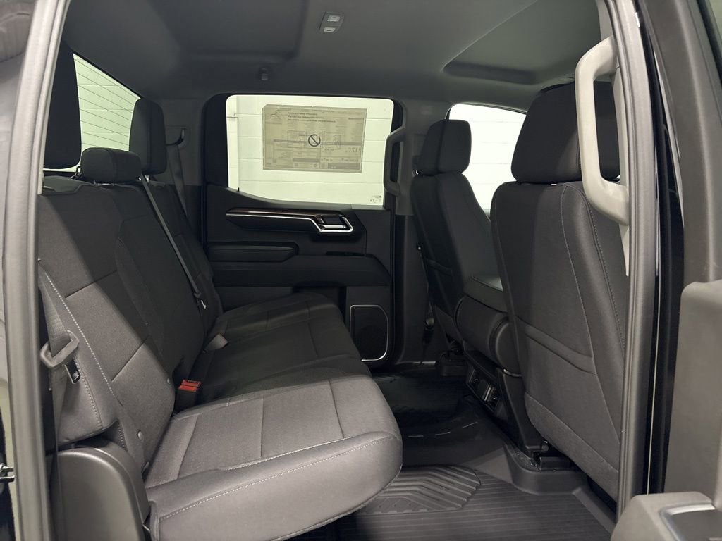 2026 Chevrolet Silverado 1500 LT Crew Cab Short Box 4WD