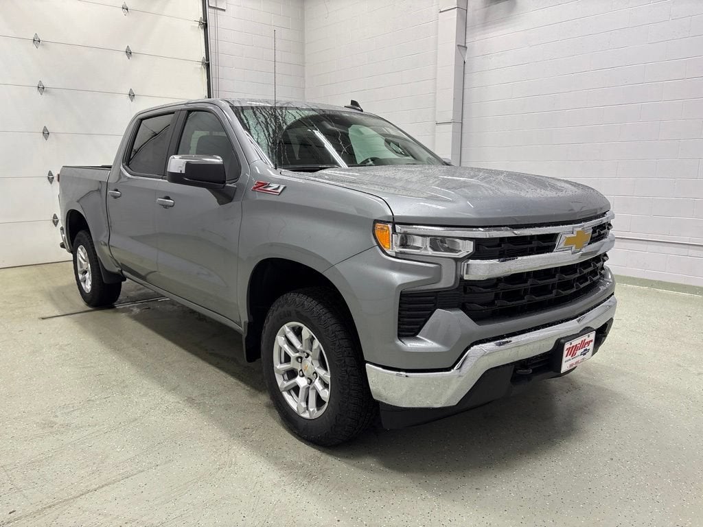 2026 Chevrolet Silverado 1500 LT Crew Cab Short Box 4WD