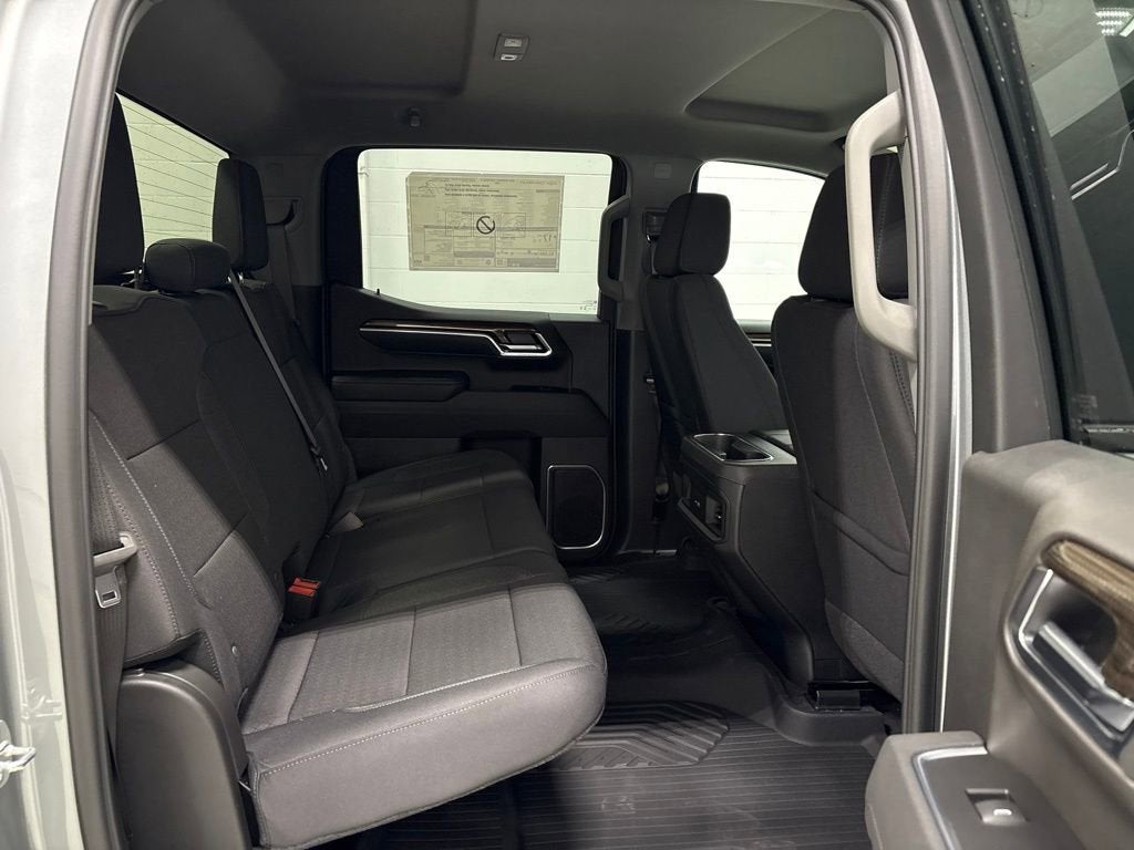 2026 Chevrolet Silverado 1500 LT Crew Cab Short Box 4WD