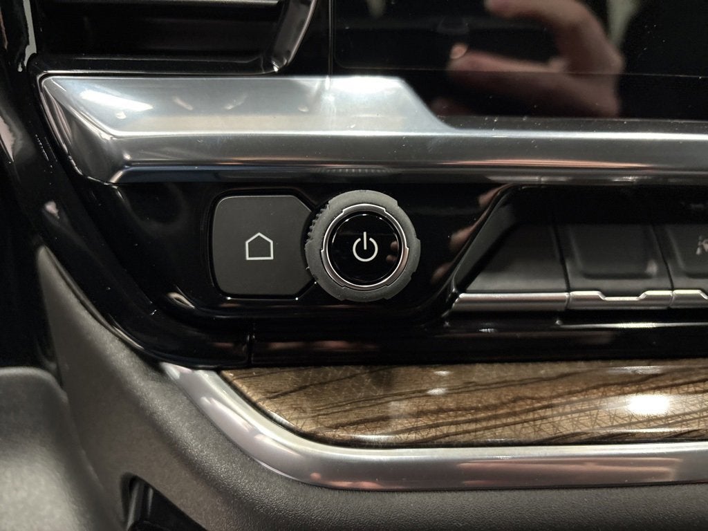 2026 Chevrolet Silverado 1500 LT Crew Cab Short Box 4WD