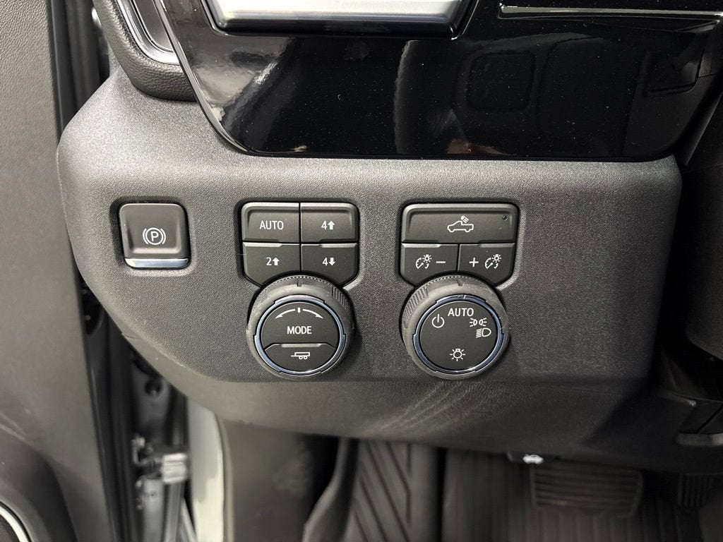 2026 Chevrolet Silverado 1500 LT Crew Cab Short Box 4WD