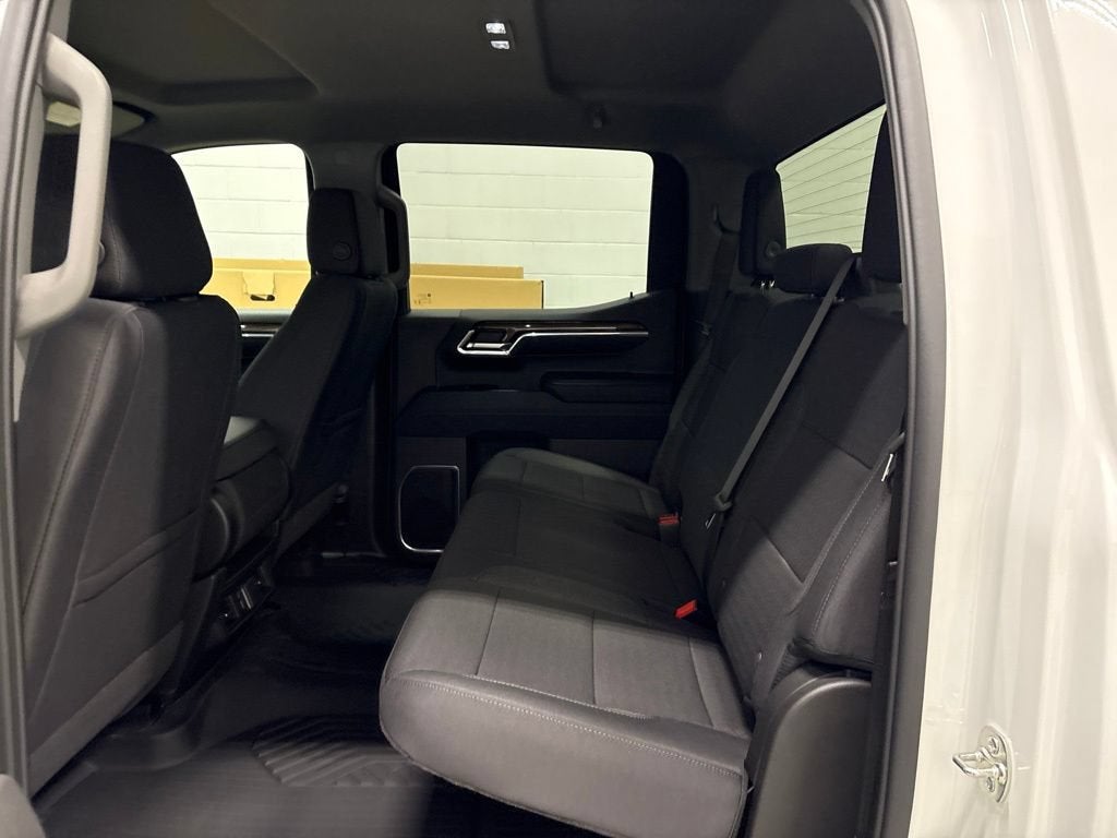 2026 Chevrolet Silverado 1500 LT Crew Cab Short Box 4WD