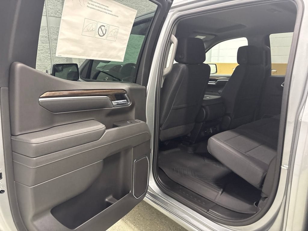2026 Chevrolet Silverado 1500 LT Crew Cab Short Box 4WD
