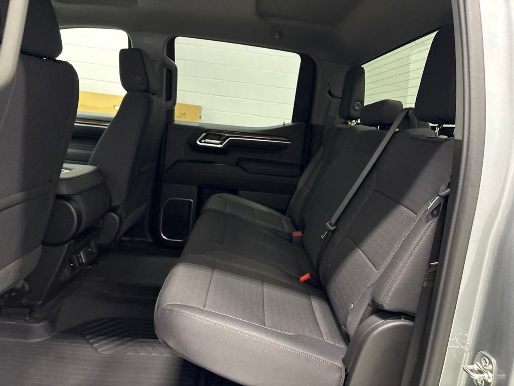 2026 Chevrolet Silverado 1500 LT Crew Cab Short Box 4WD