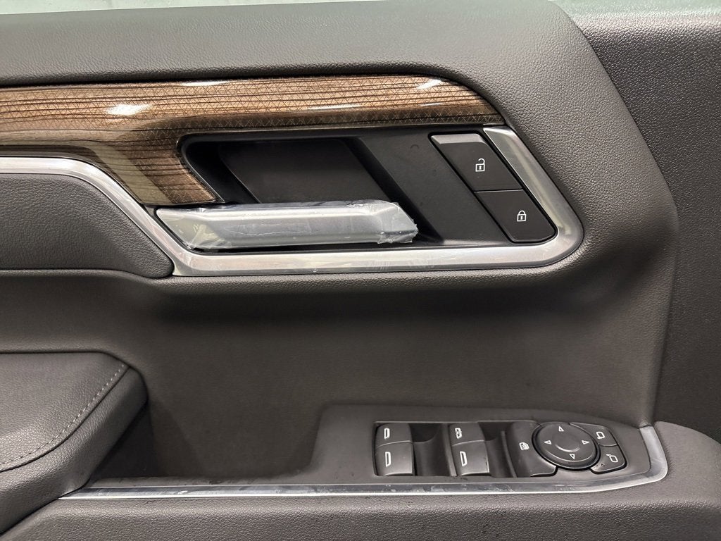 2026 Chevrolet Silverado 1500 LT Crew Cab Short Box 4WD