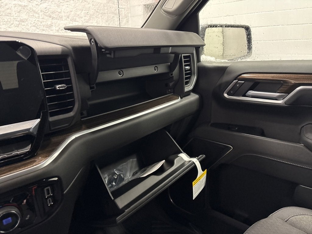 2026 Chevrolet Silverado 1500 LT Crew Cab Short Box 4WD