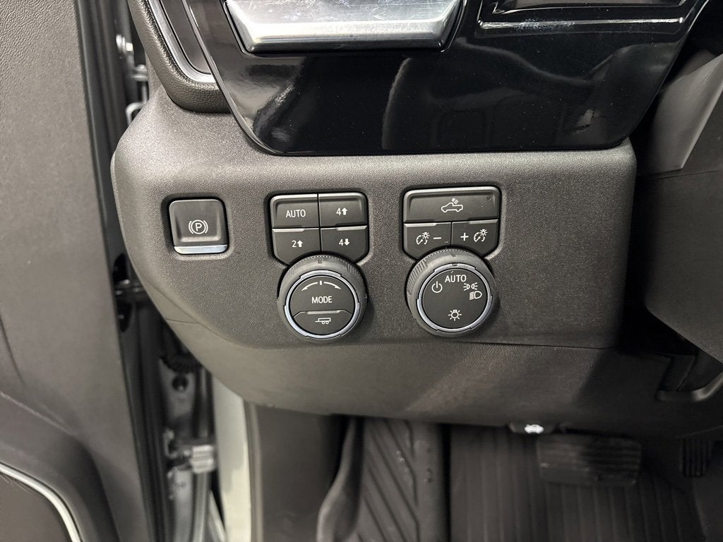 2026 Chevrolet Silverado 1500 LT Crew Cab Short Box 4WD