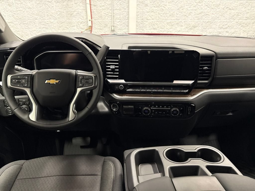 2026 Chevrolet Silverado 1500 LT Crew Cab Short Box 4WD