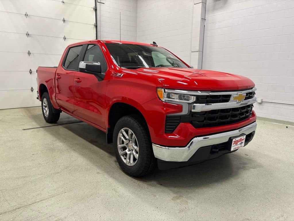 2026 Chevrolet Silverado 1500 LT Crew Cab Short Box 4WD