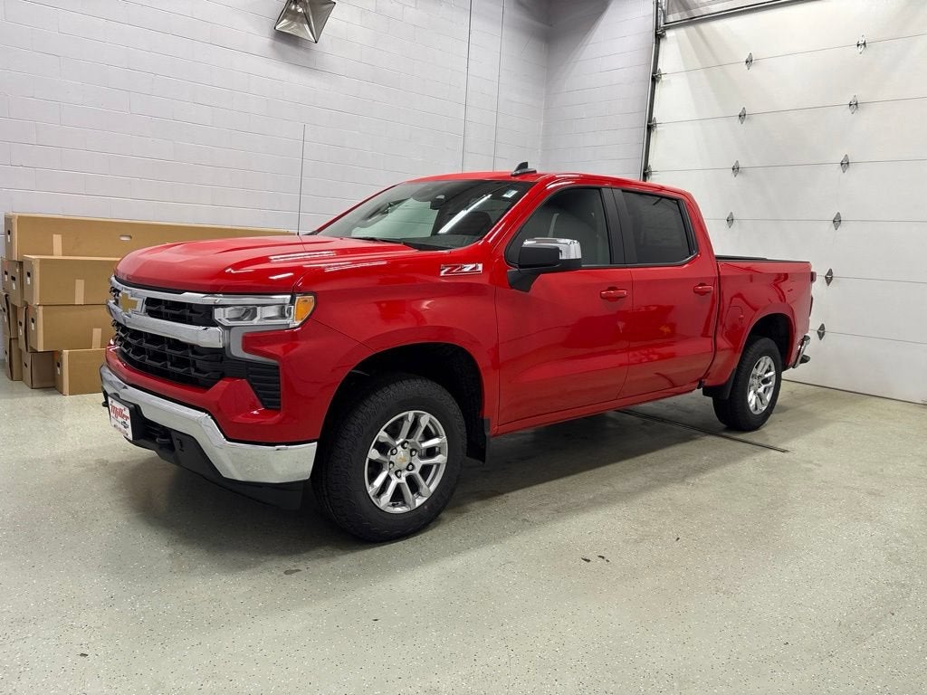 2026 Chevrolet Silverado 1500 LT Crew Cab Short Box 4WD