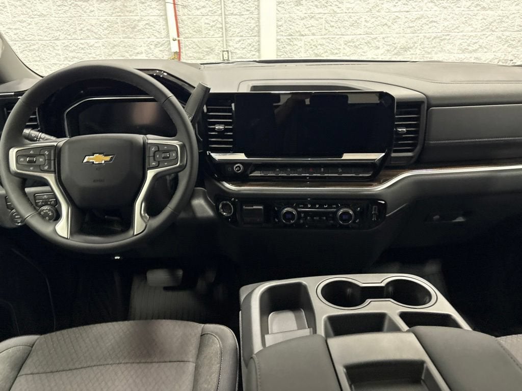 2026 Chevrolet Silverado 1500 LT Crew Cab Short Box 4WD