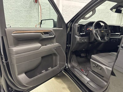 2026 Chevrolet Silverado 1500 LT Crew Cab Short Box 4WD