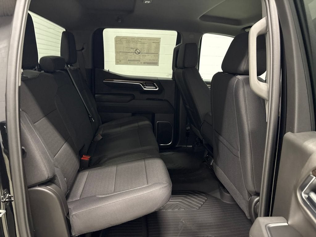 2026 Chevrolet Silverado 1500 LT Crew Cab Short Box 4WD