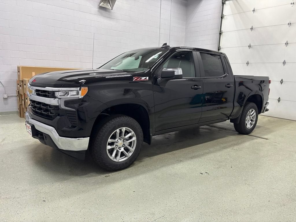 2026 Chevrolet Silverado 1500 LT Crew Cab Short Box 4WD