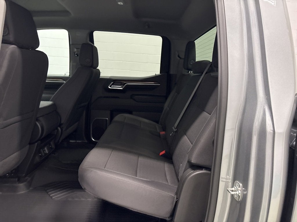 2026 Chevrolet Silverado 1500 RST Crew Cab Short Box 4WD