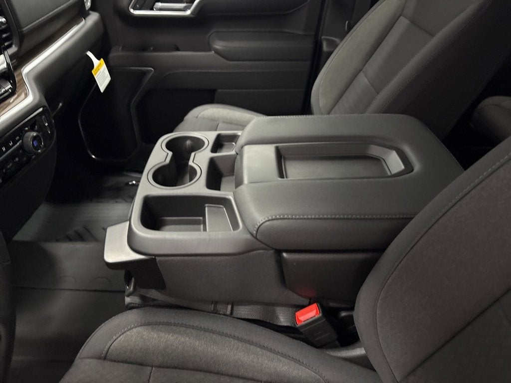 2026 Chevrolet Silverado 1500 RST Crew Cab Short Box 4WD