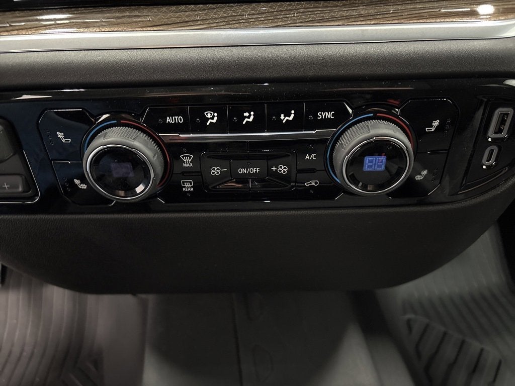 2026 Chevrolet Silverado 1500 RST Crew Cab Short Box 4WD