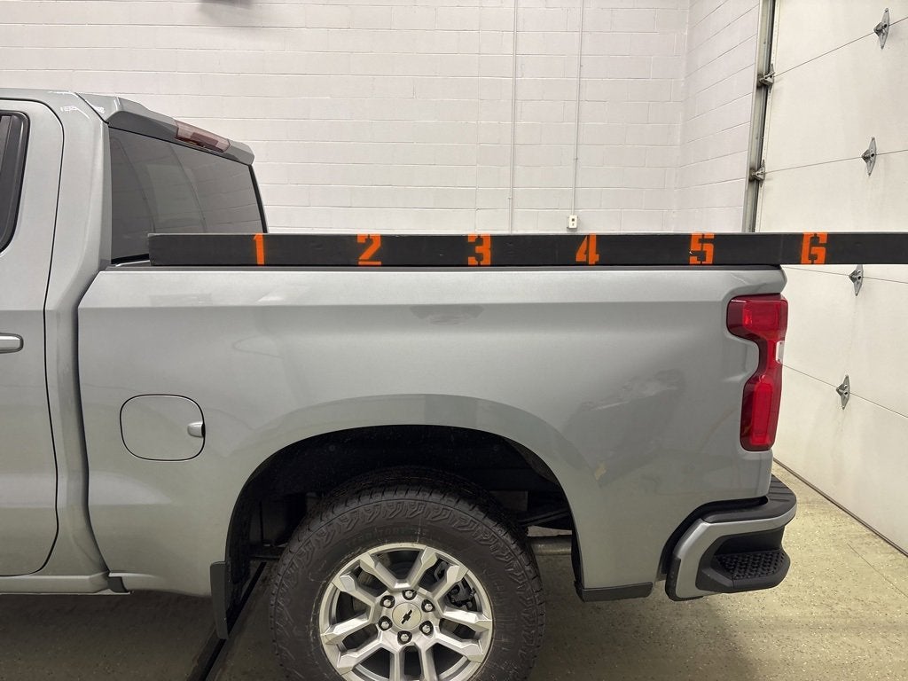 2026 Chevrolet Silverado 1500 RST Crew Cab Short Box 4WD