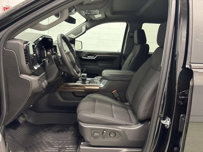 2026 Chevrolet Silverado 1500 RST Crew Cab Short Box 4WD