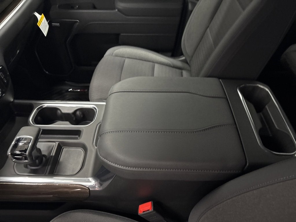 2026 Chevrolet Silverado 1500 RST Crew Cab Short Box 4WD