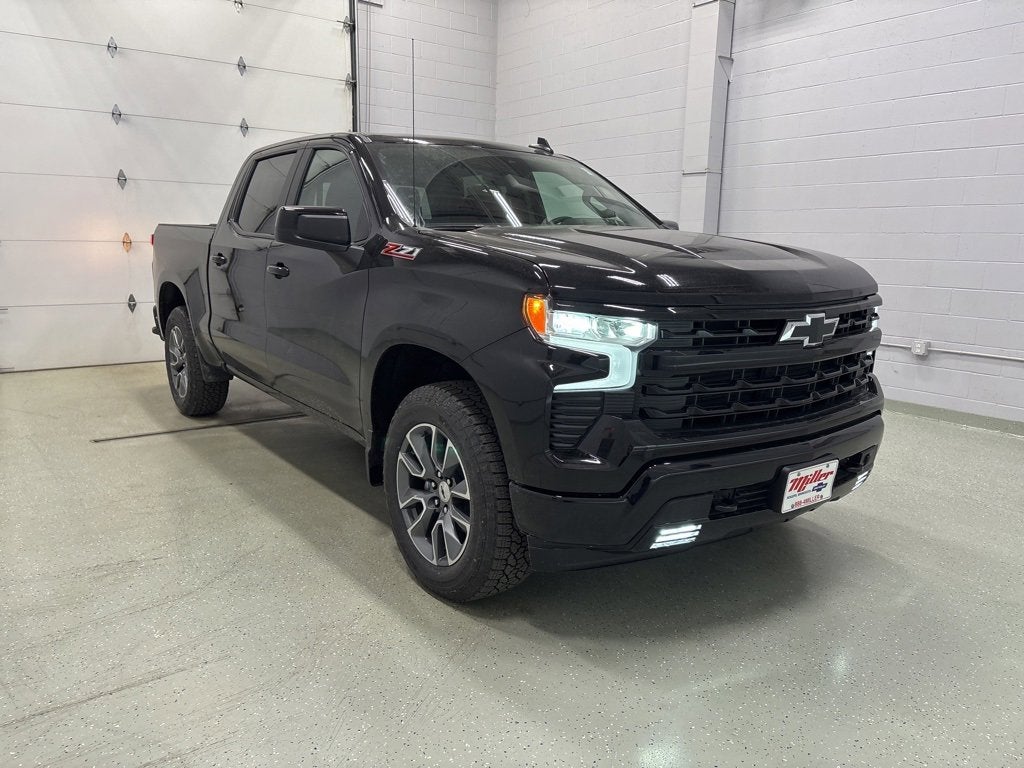 2026 Chevrolet Silverado 1500 RST Crew Cab Short Box 4WD