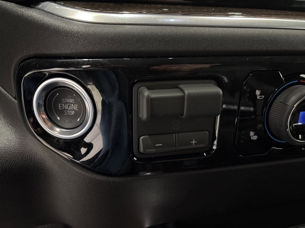 2026 Chevrolet Silverado 1500 RST Crew Cab Short Box 4WD