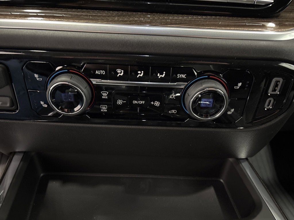 2026 Chevrolet Silverado 1500 RST Crew Cab Short Box 4WD