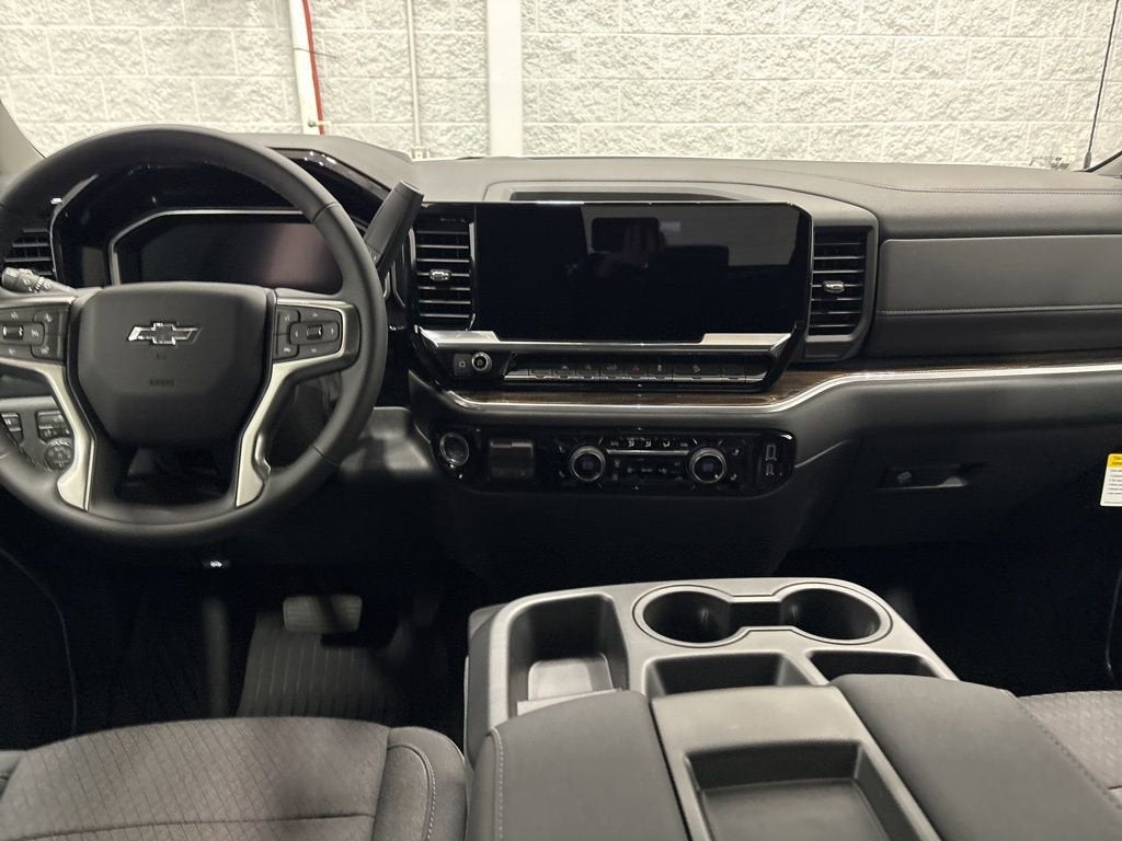 2026 Chevrolet Silverado 1500 RST Crew Cab Short Box 4WD