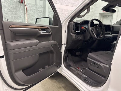 2026 Chevrolet Silverado 1500 RST Crew Cab Short Box 4WD