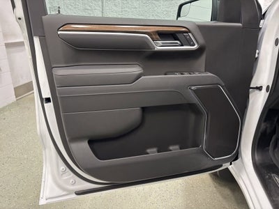 2026 Chevrolet Silverado 1500 RST Crew Cab Short Box 4WD