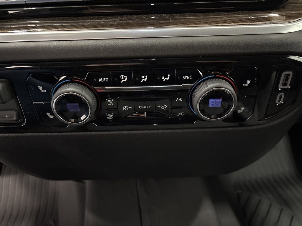 2026 Chevrolet Silverado 1500 RST Crew Cab Short Box 4WD