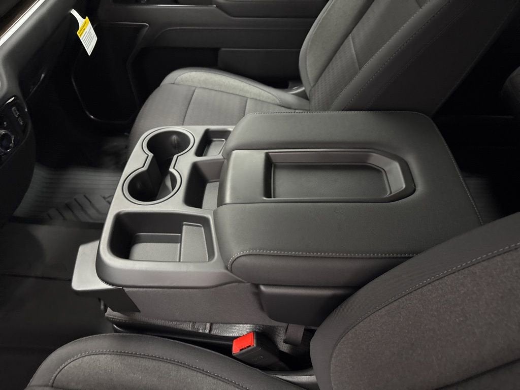 2026 Chevrolet Silverado 1500 RST Crew Cab Short Box 4WD