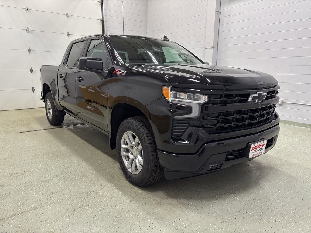 2026 Chevrolet Silverado 1500 RST Crew Cab Short Box 4WD