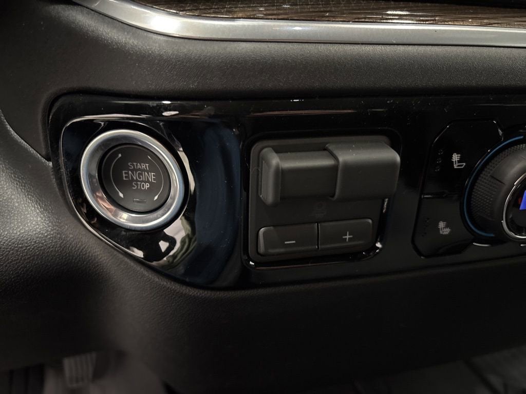 2026 Chevrolet Silverado 1500 RST Crew Cab Short Box 4WD