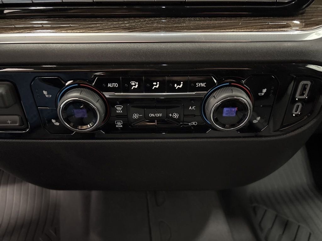 2026 Chevrolet Silverado 1500 RST Crew Cab Short Box 4WD