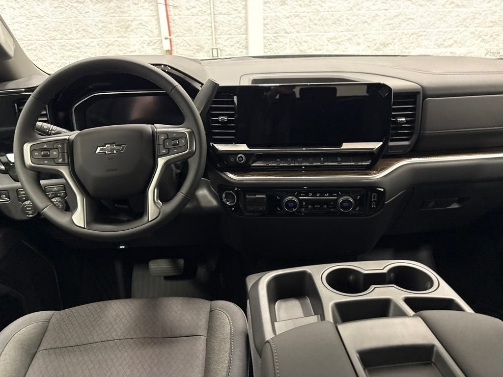 2026 Chevrolet Silverado 1500 RST Crew Cab Short Box 4WD