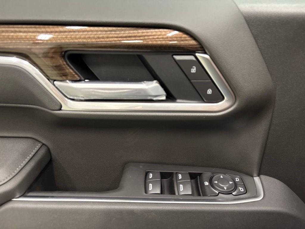 2026 Chevrolet Silverado 1500 RST Crew Cab Short Box 4WD