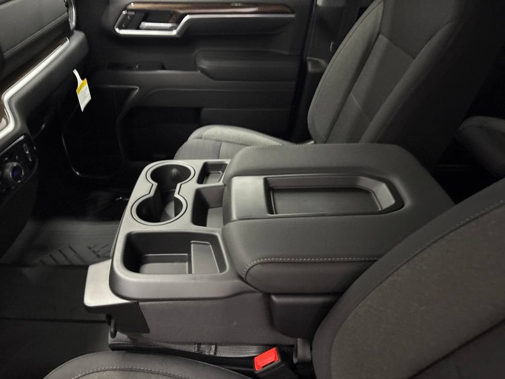 2026 Chevrolet Silverado 1500 RST Crew Cab Short Box 4WD