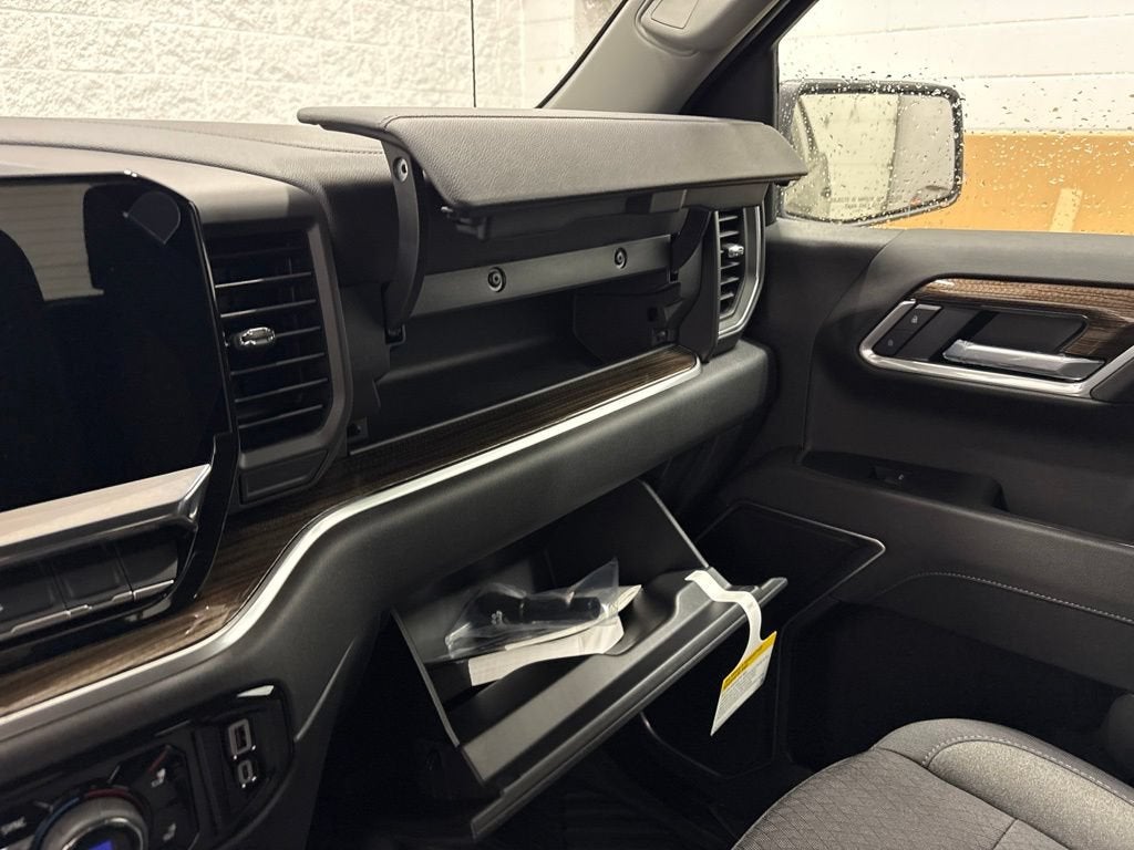2026 Chevrolet Silverado 1500 RST Crew Cab Short Box 4WD