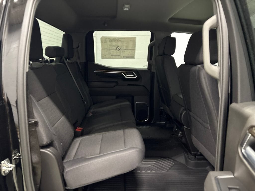 2026 Chevrolet Silverado 1500 RST Crew Cab Short Box 4WD