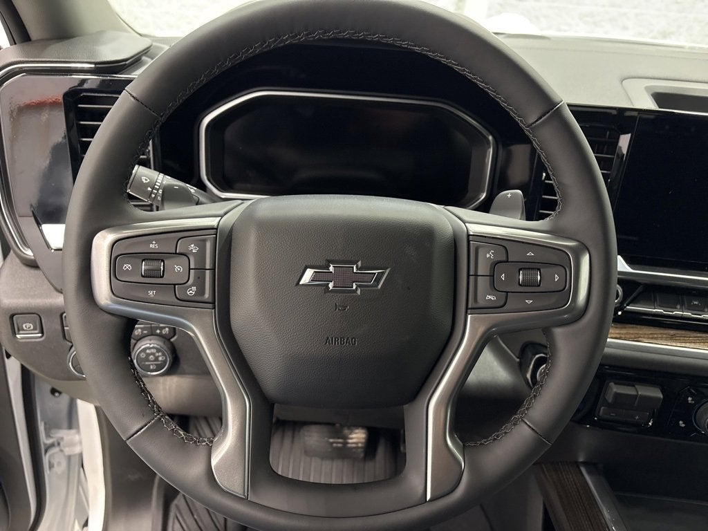 2026 Chevrolet Silverado 1500 RST Crew Cab Short Box 4WD