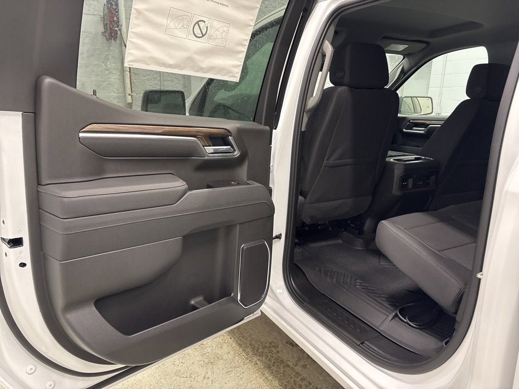 2026 Chevrolet Silverado 1500 RST Crew Cab Short Box 4WD